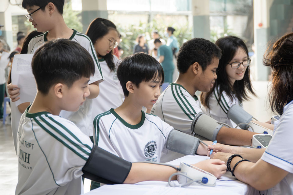 Khám sức khỏe học sinh định kỳ năm học 2026 - 2027 │ Vì một môi trường giáo dục an toàn và toàn diện